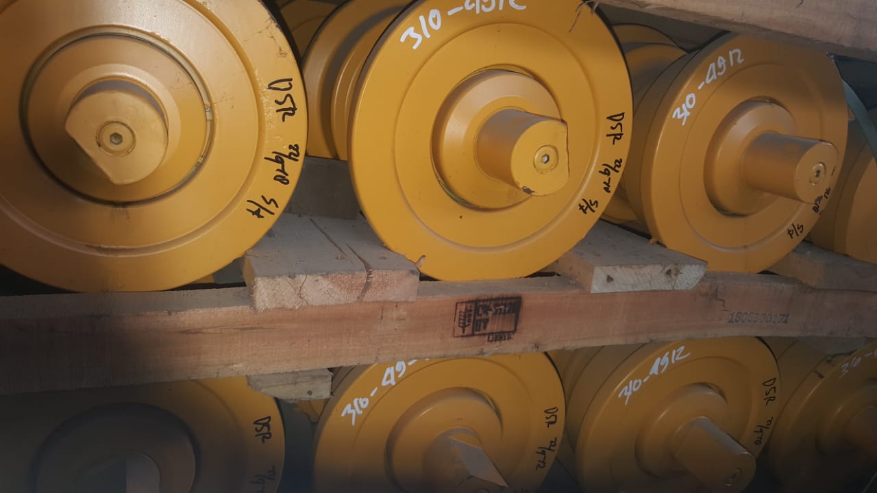 DISTRIBUTOR SPARE PART ROLLER CATERPILAR D5R
